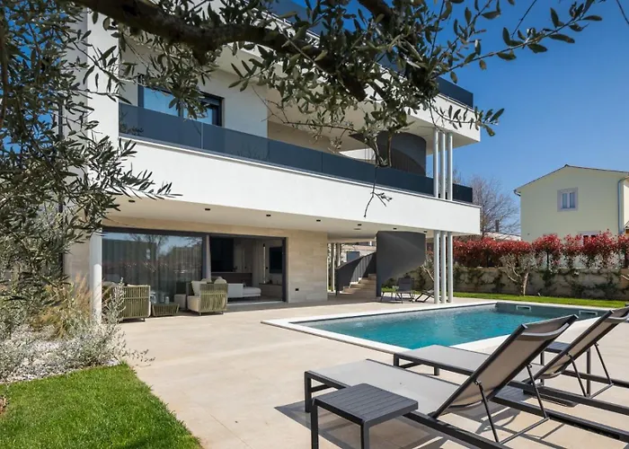 Tranquilla By Guide Vila Bužinija